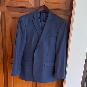 Jos. A. Bank tailored fit suit 44R 38W